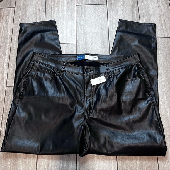 Old Navy High-Waisted OG Straight Faux-Leather Ankle Pants for Women NWT 18 - Picture 2 of 9